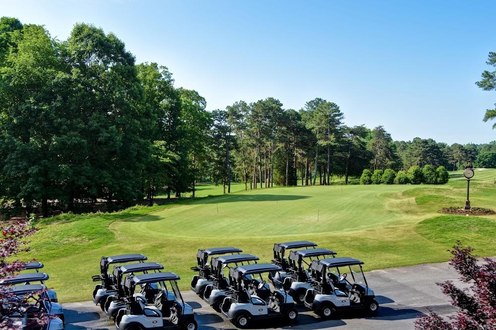 Embassy Suites Greenville Golf Resort & Conference Center Exterior photo