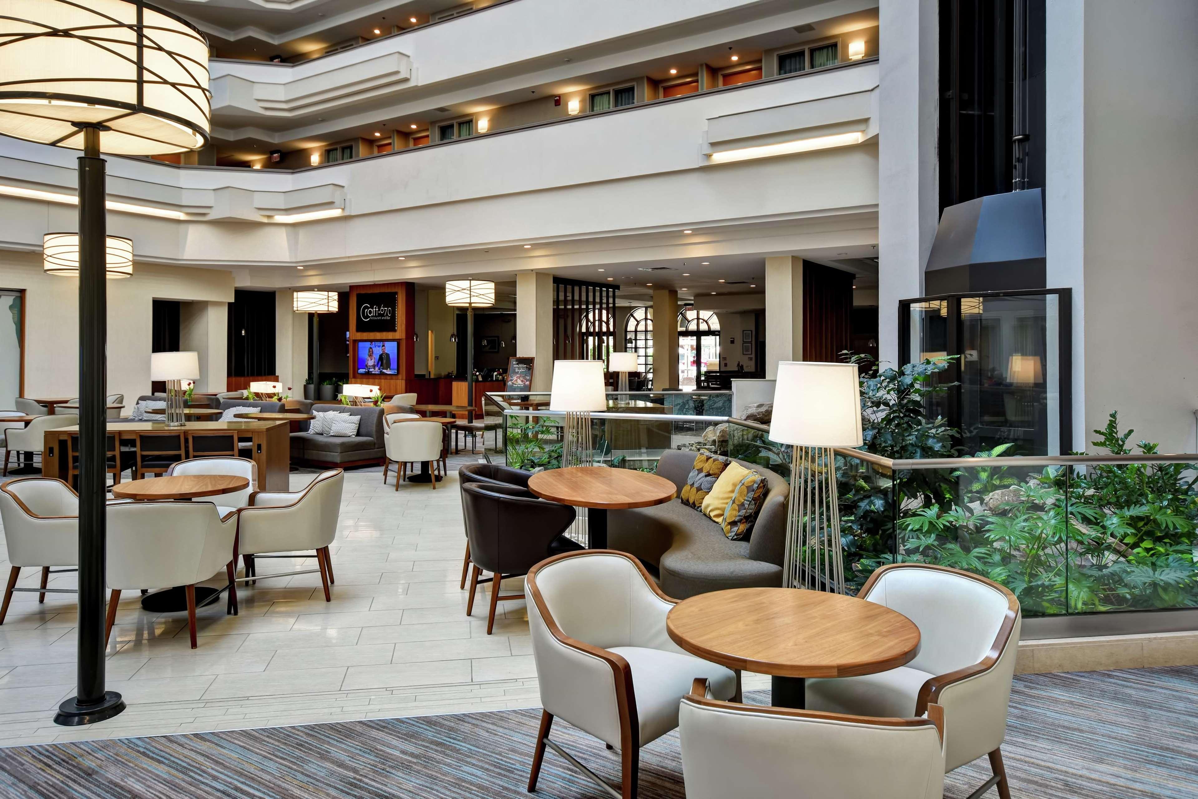 Embassy Suites Greenville Golf Resort & Conference Center Exterior photo