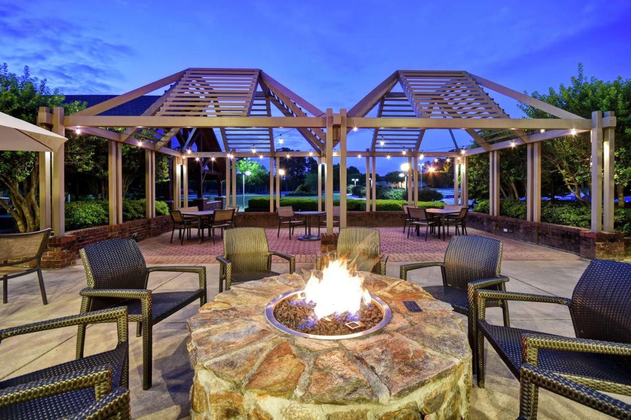 Embassy Suites Greenville Golf Resort & Conference Center Exterior photo